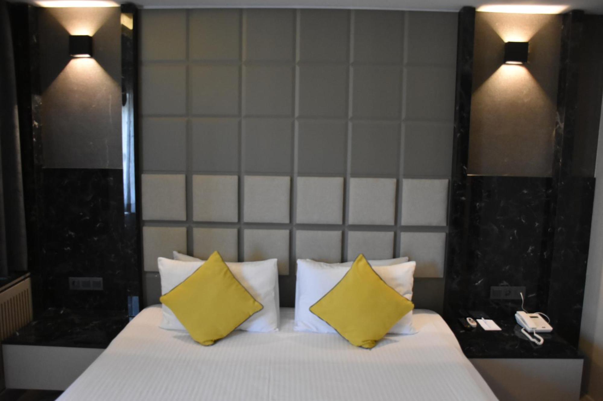 Uk Ankara Hotel Exterior photo